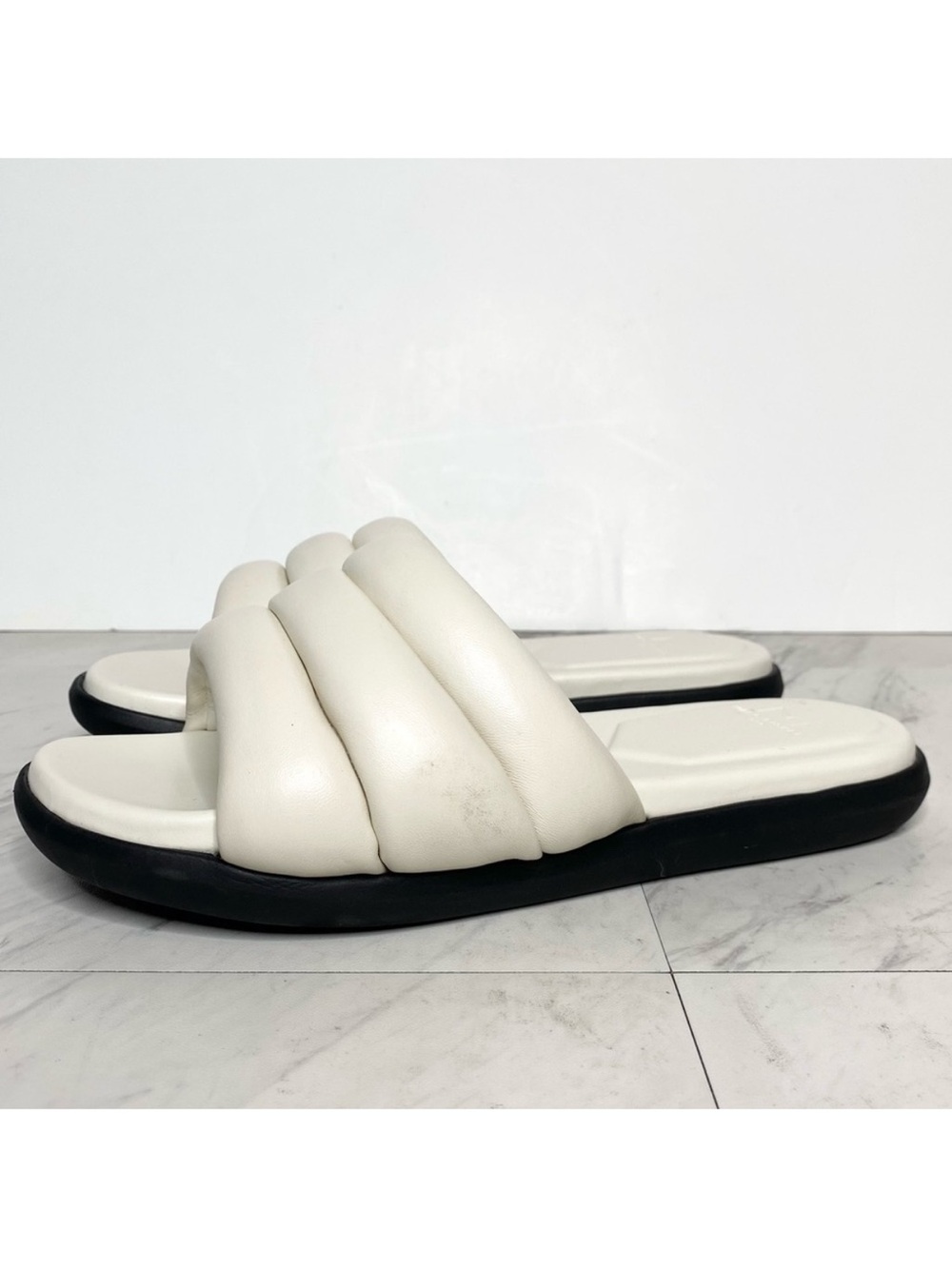 New! Marc Fisher Yessy White Leather Slide Sandal 9M